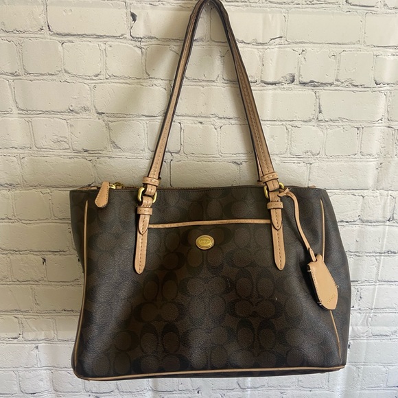 Coach Handbags - Retro Coach Purse. Brown with the Coach logo. Large bag/tote.